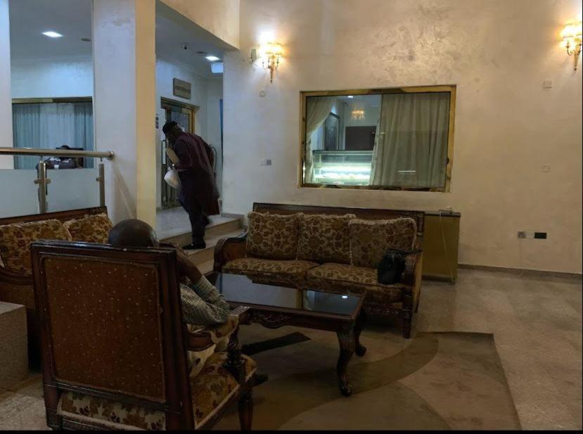 Ofas Chelsea Hotel Abuja Ngoại thất bức ảnh