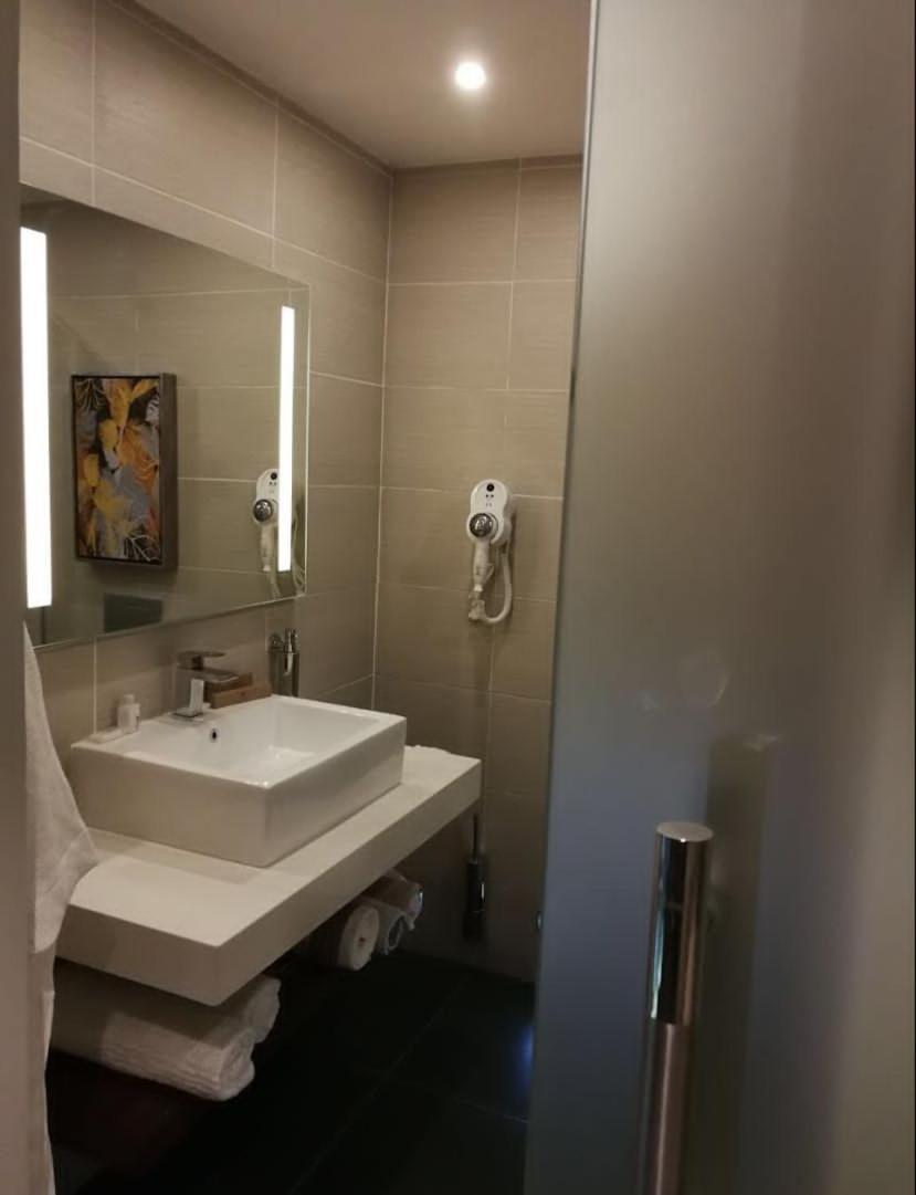 Ofas Chelsea Hotel Abuja Ngoại thất bức ảnh